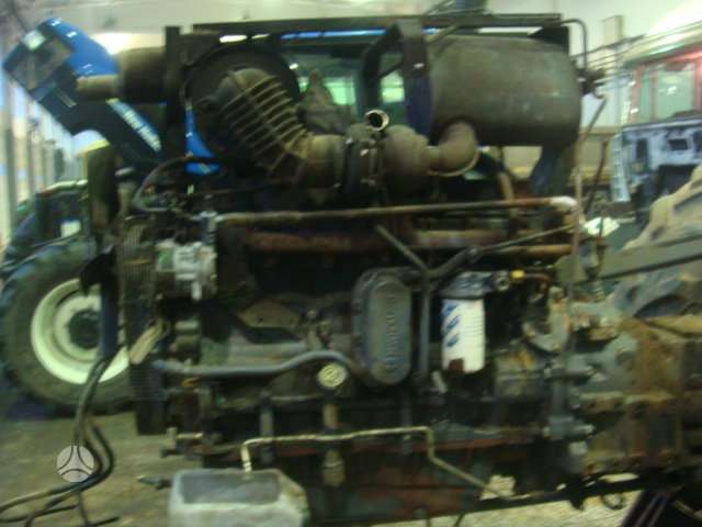 New Holland 8560
