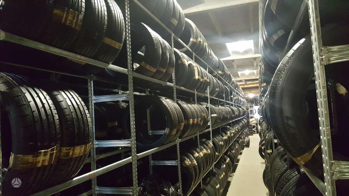 Pirelli IceZero TM STUDLESS apie 9mm, winter 235/55 R17