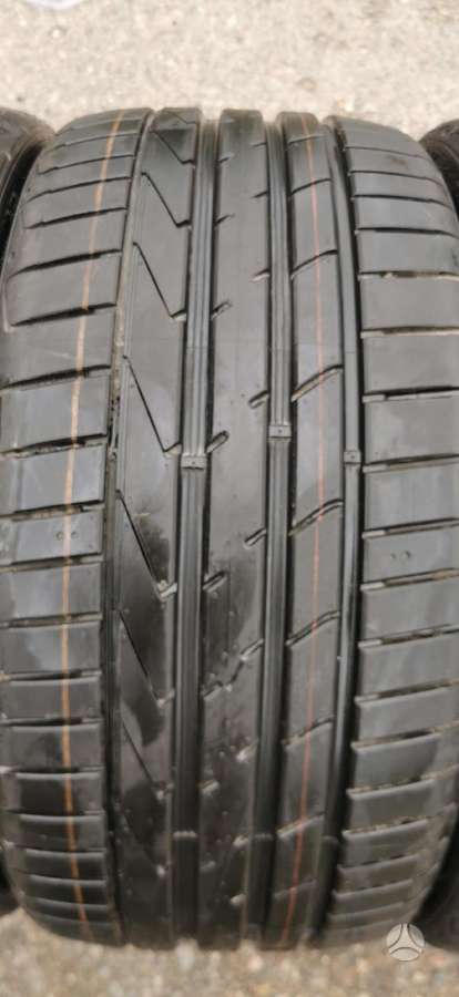 Hankook, vasarinės 245/35 R19