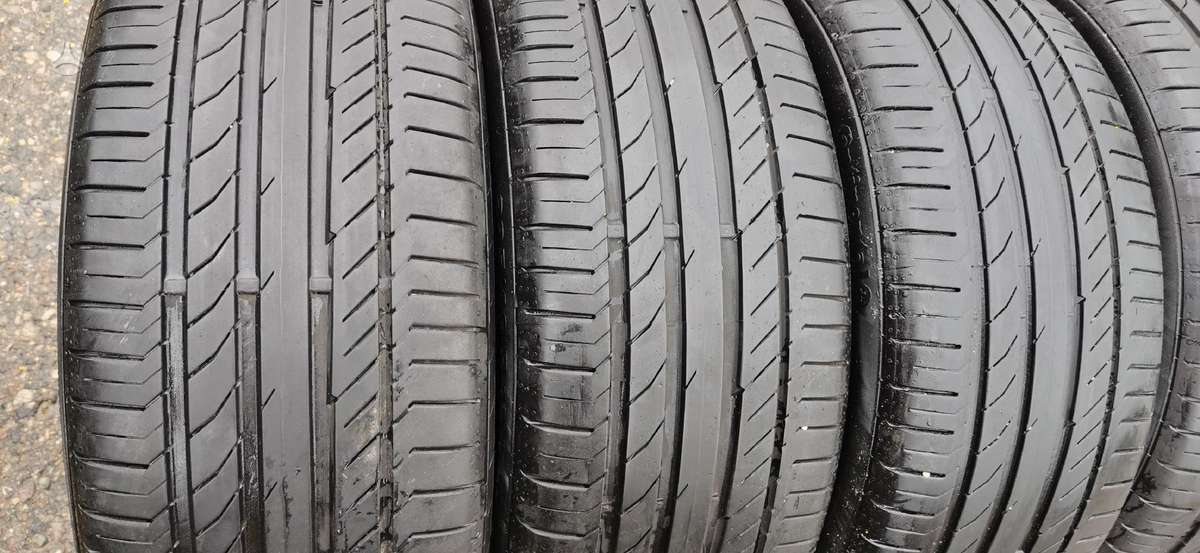 Continental, летние 235/40 R19