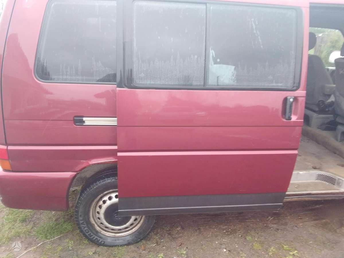 Volkswagen Caravelle по частям