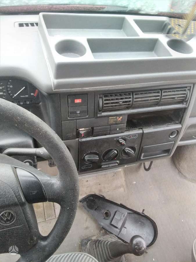 Volkswagen Caravelle по частям