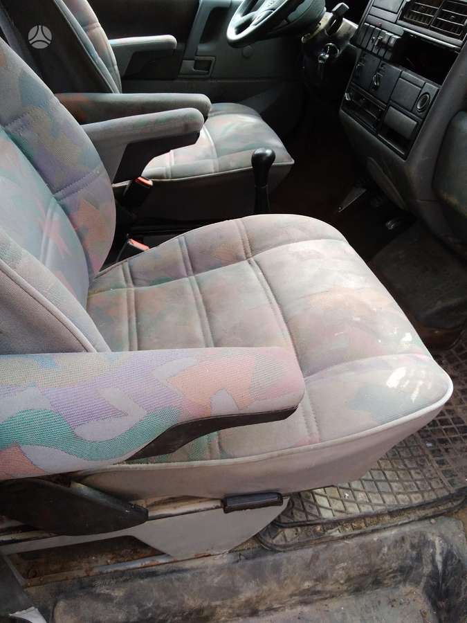 Volkswagen Multivan dalimis