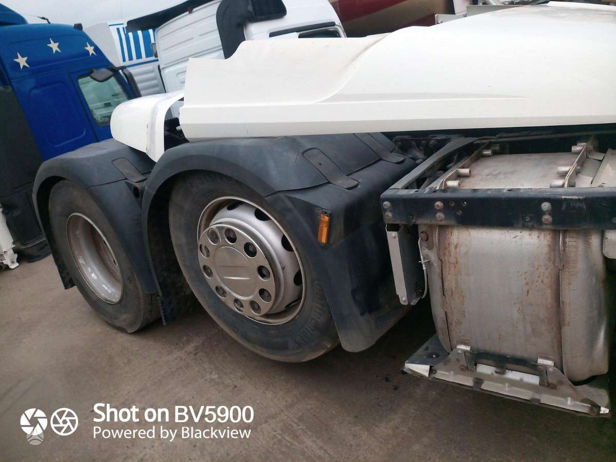 DAF XF460FTG, semi-trailer trucks