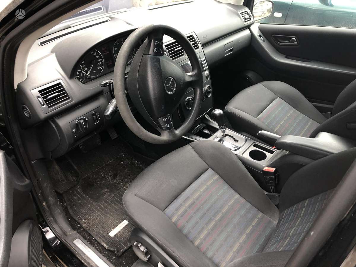 Mercedes-Benz A170 dalimis