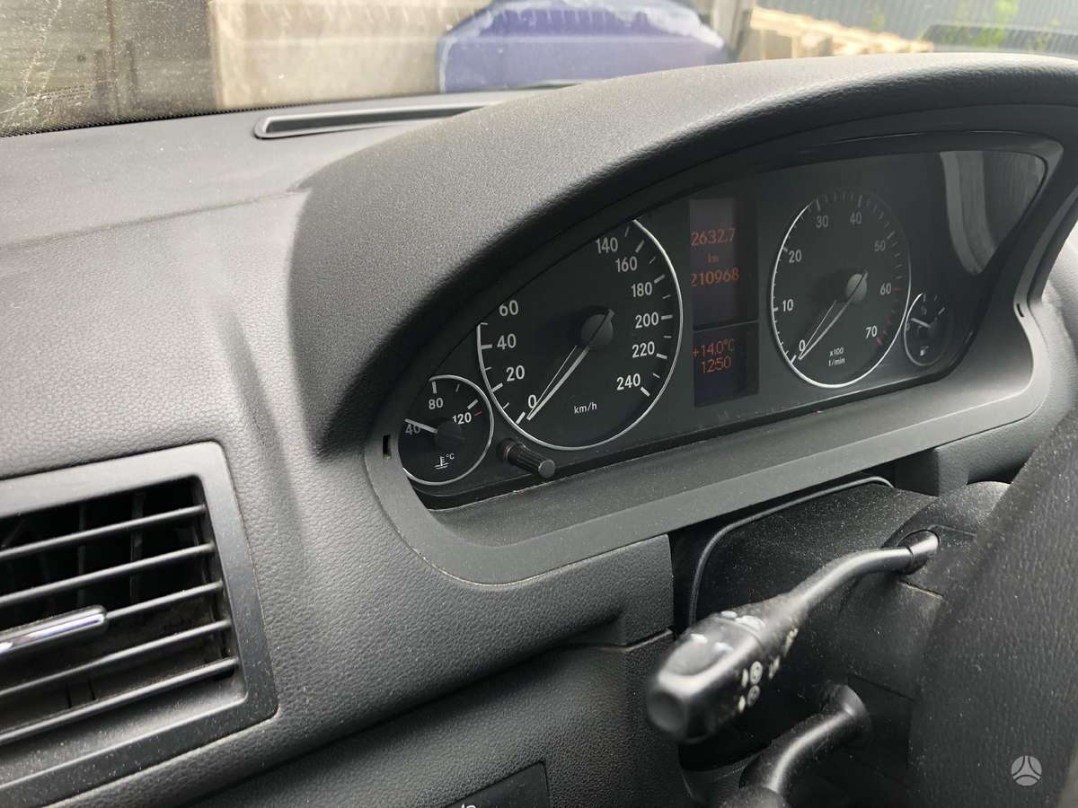 Mercedes-Benz A170 по частям