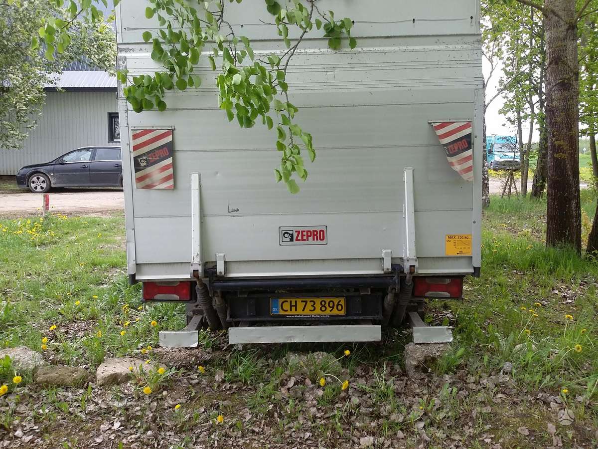 Iveco 35S13, krovininiai mikroautobusai