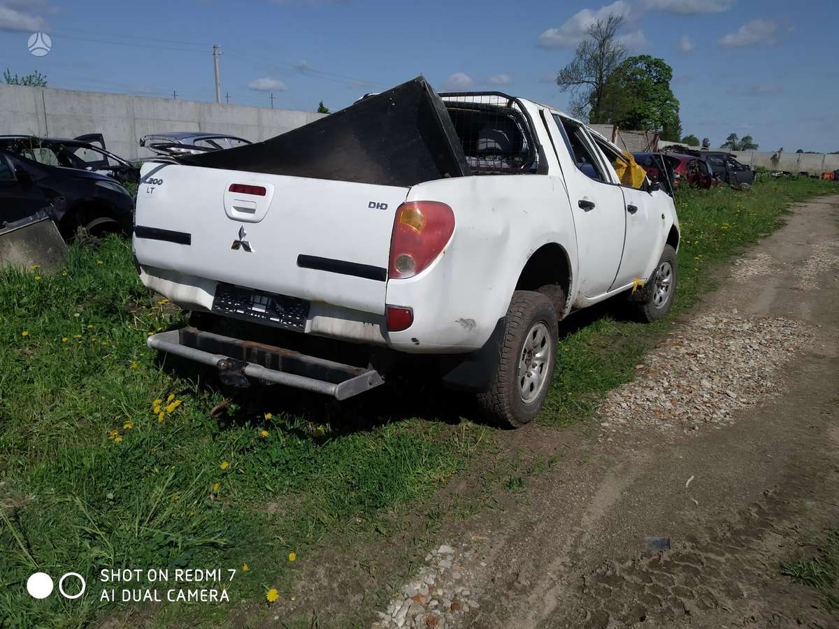 Mitsubishi L200 Prabegusi 158000km
