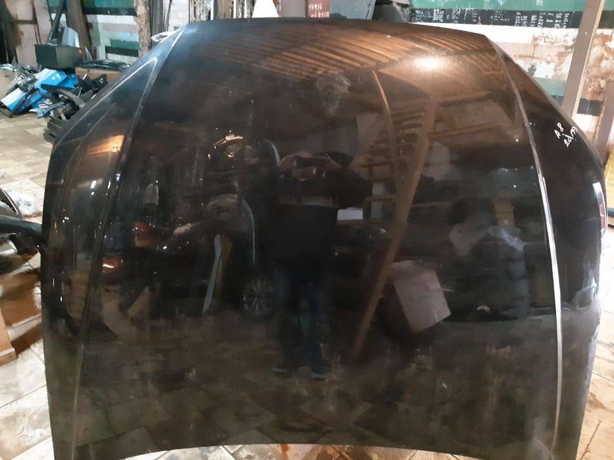 Audi A8 body parts