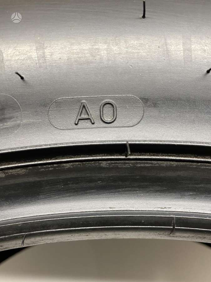 Goodyear UltraGrip8Perfom. 98% 2023m, winter 285/45 R20