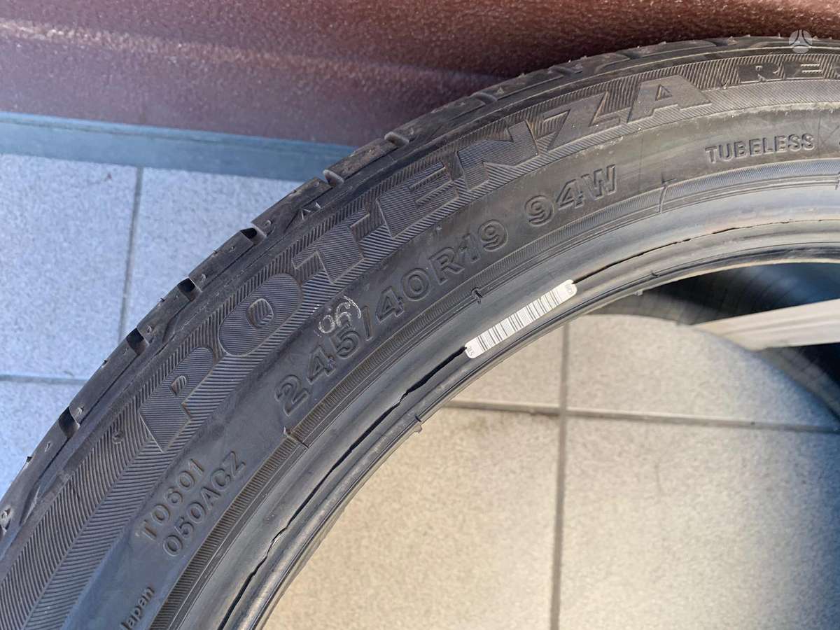 Bridgestone, летние 245/40 R19
