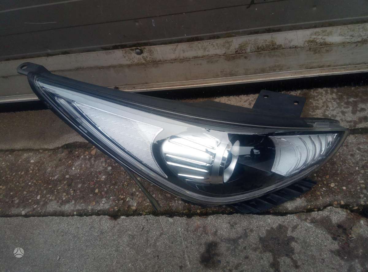 Kia Niro bumpers, fenders, lights