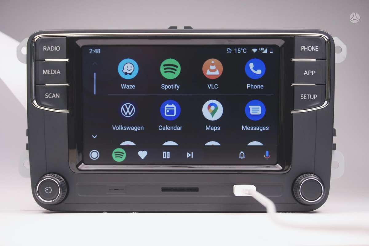 BLG Volkswagen RCD 330G, multimedia and navigation