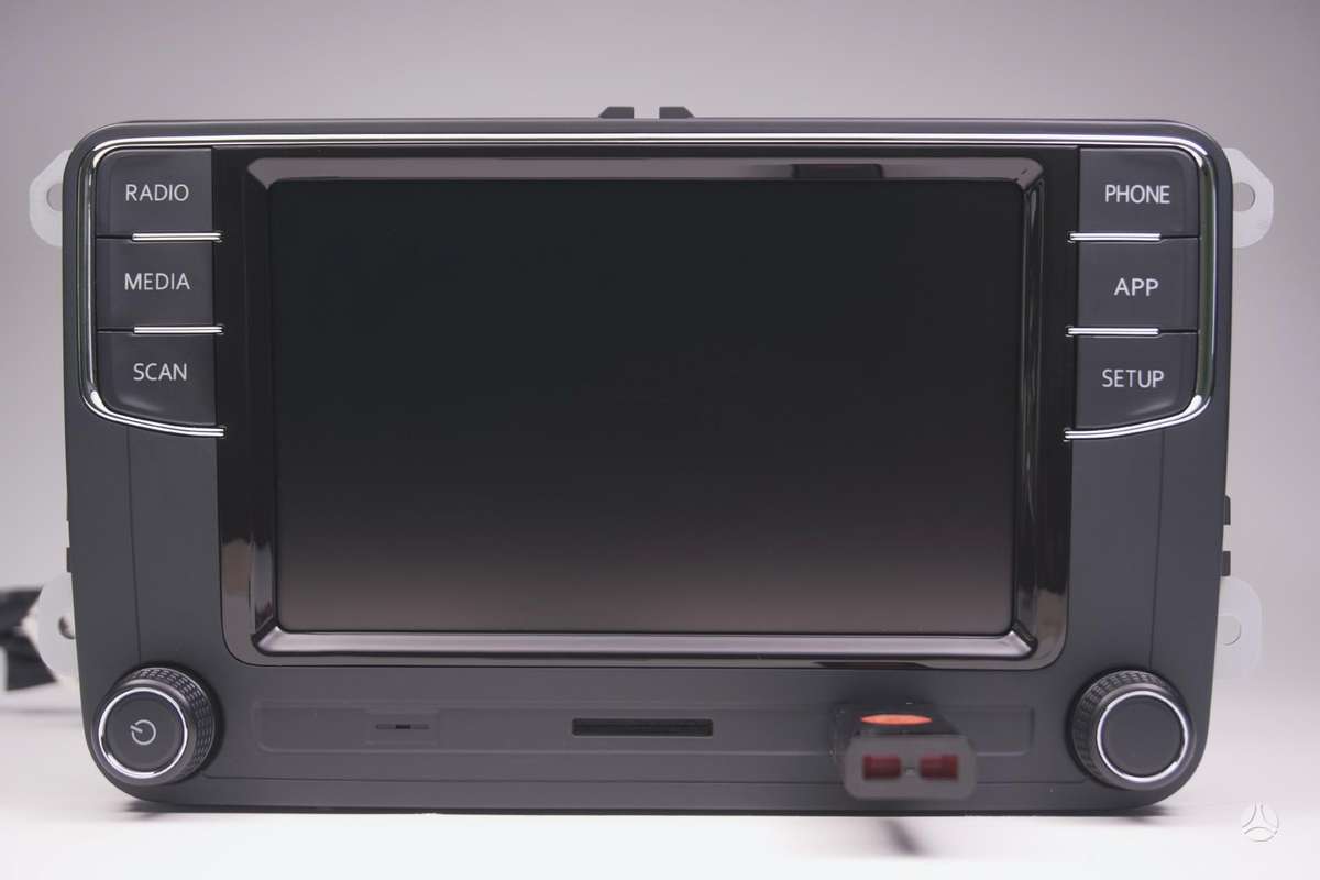 BLG Volkswagen RCD 330G, multimedia and navigation