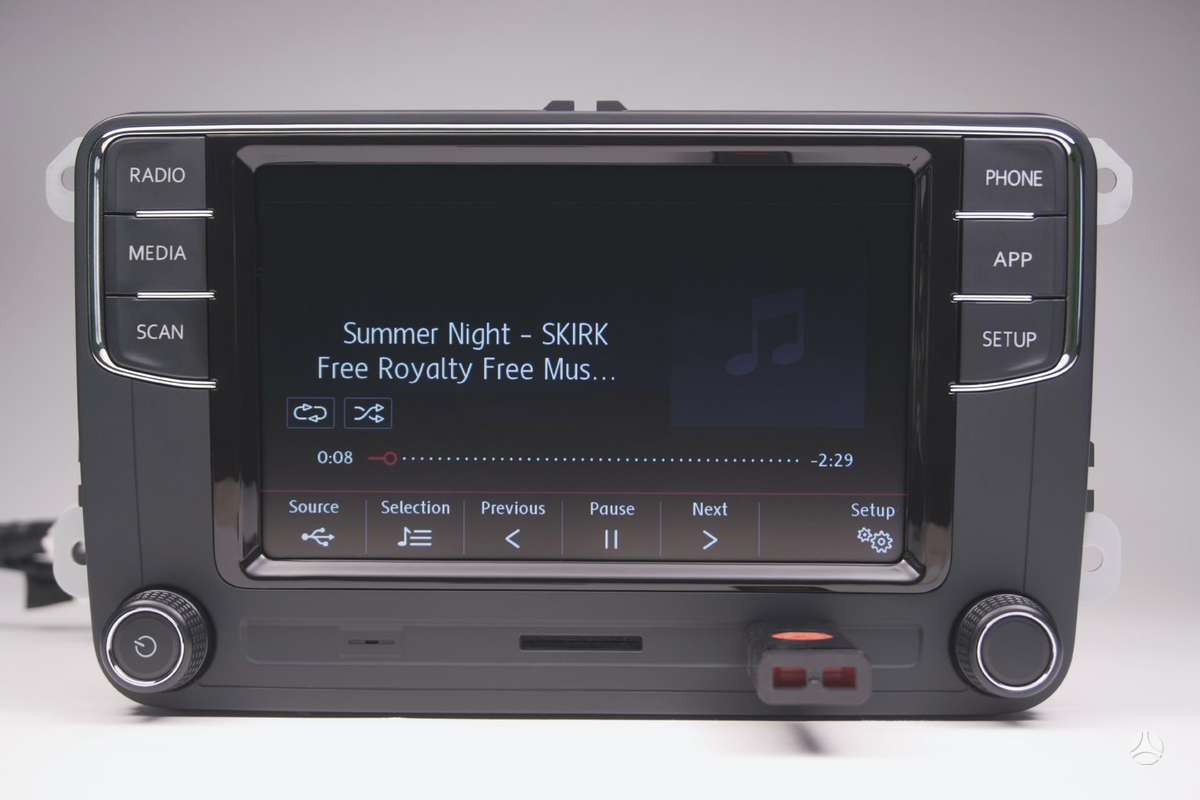 BLG Volkswagen RCD 330G, multimedia and navigation