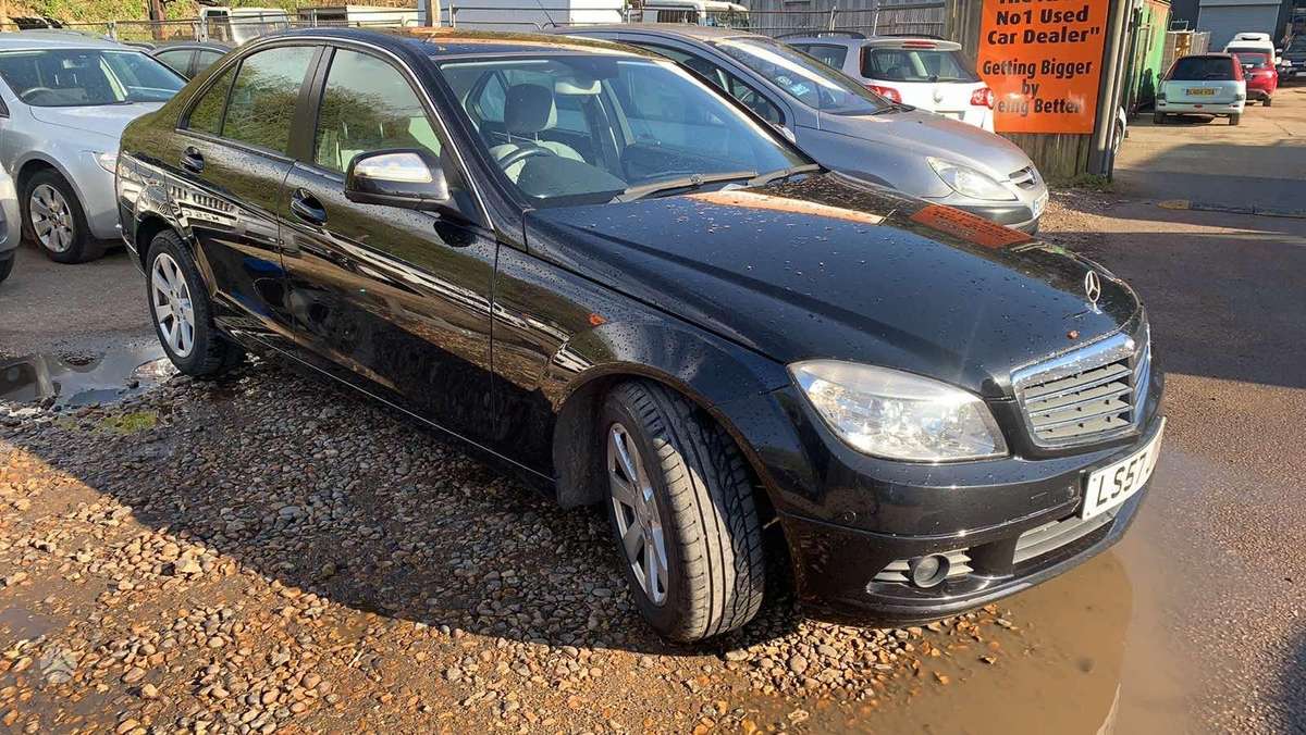 Mercedes-Benz C220