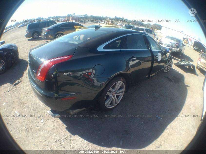 Jaguar XJ dalimis