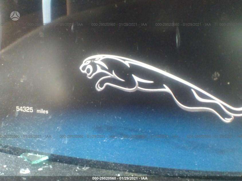 Jaguar XJ dalimis