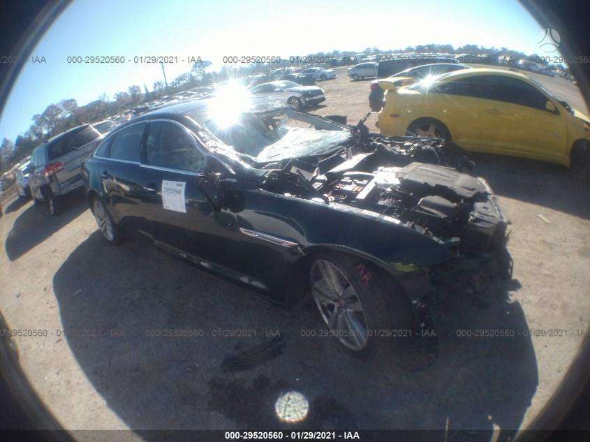 Jaguar XJ по частям