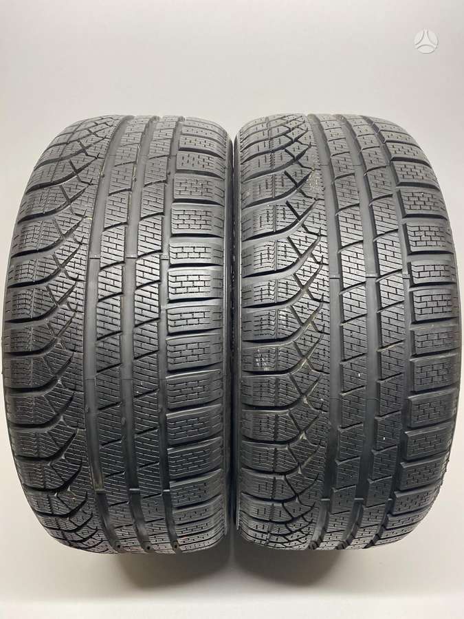 Pirelli P-Zero Winter, зимние 235/40 R19