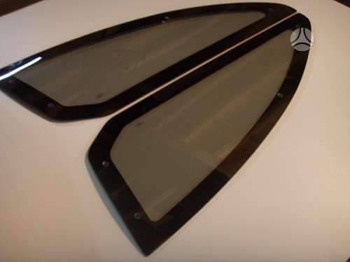 Mitsubishi L200 windows