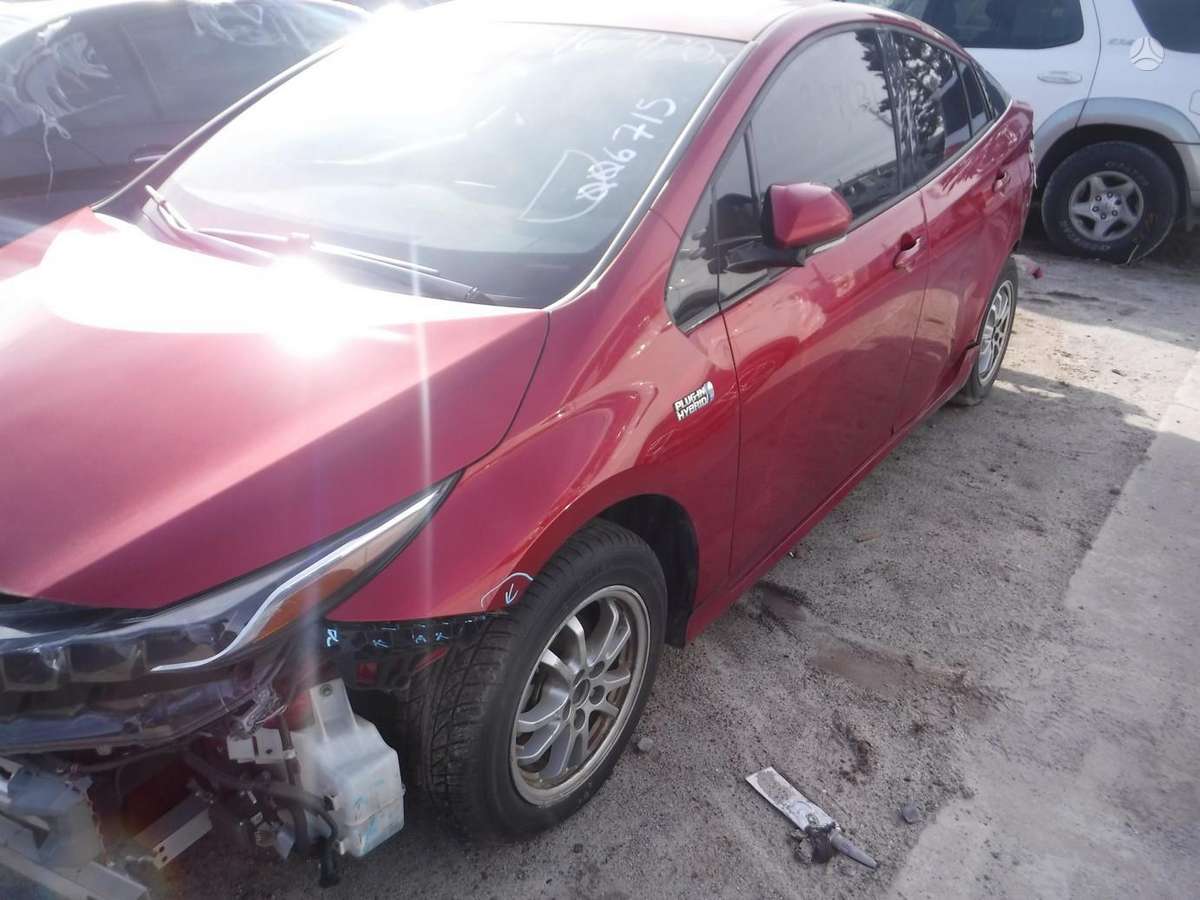 Toyota Prius kėbulo dalys