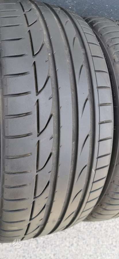 Bridgestone, summer 235/40 R19