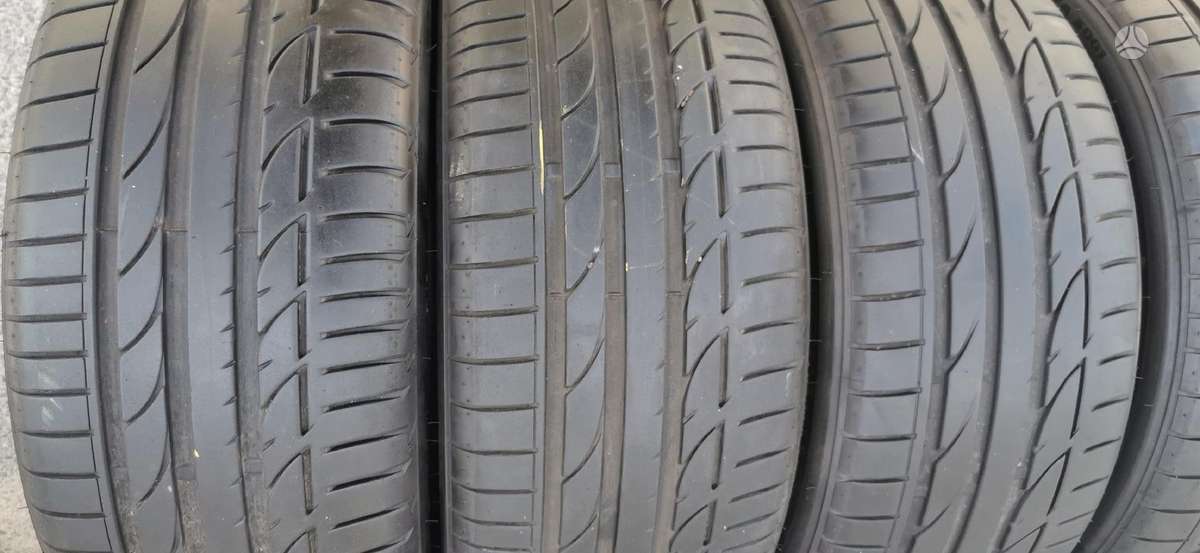 Bridgestone, summer 235/40 R19