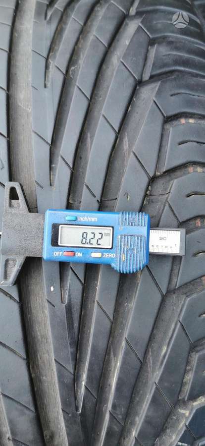 Uniroyal, summer 235/40 R19