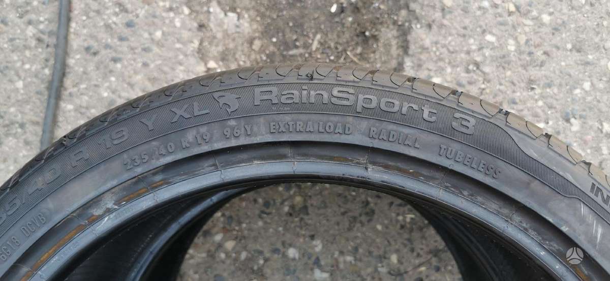 Uniroyal, summer 235/40 R19