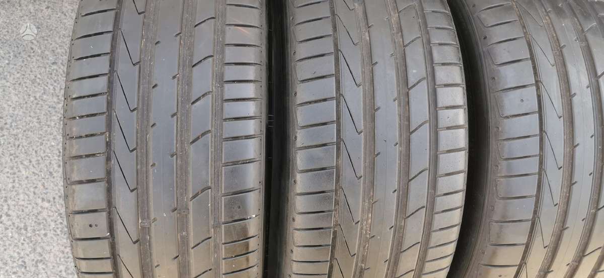 Hankook, summer 235/40 R19