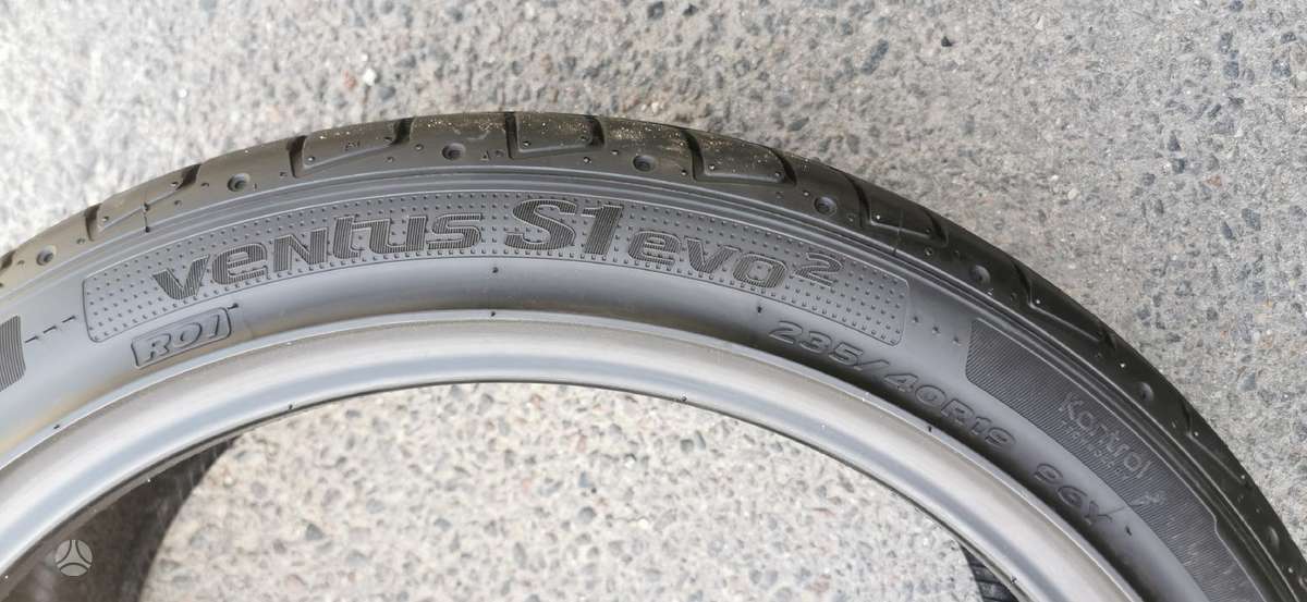 Hankook, summer 235/40 R19