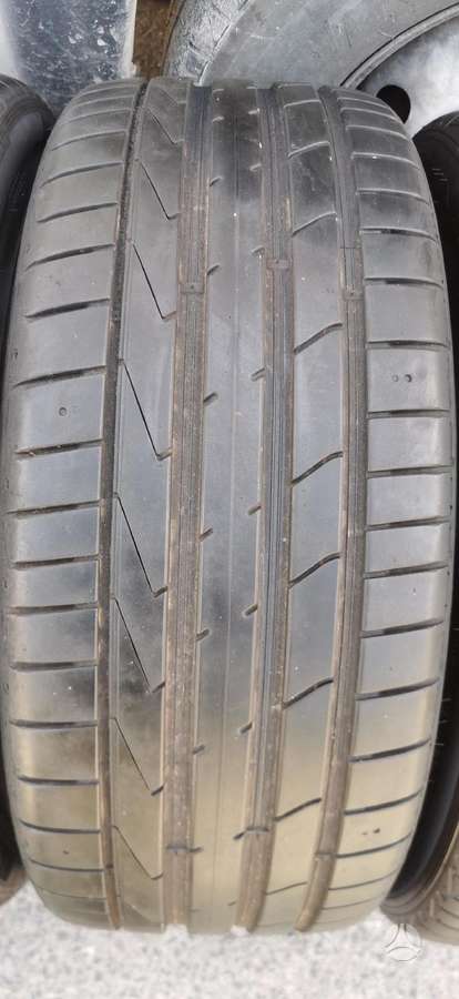 Hankook, summer 235/40 R19