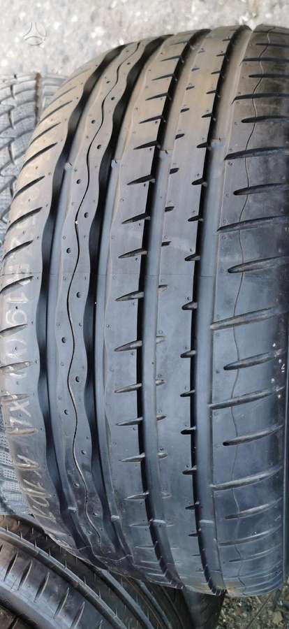 Hankook, summer 235/35 R19