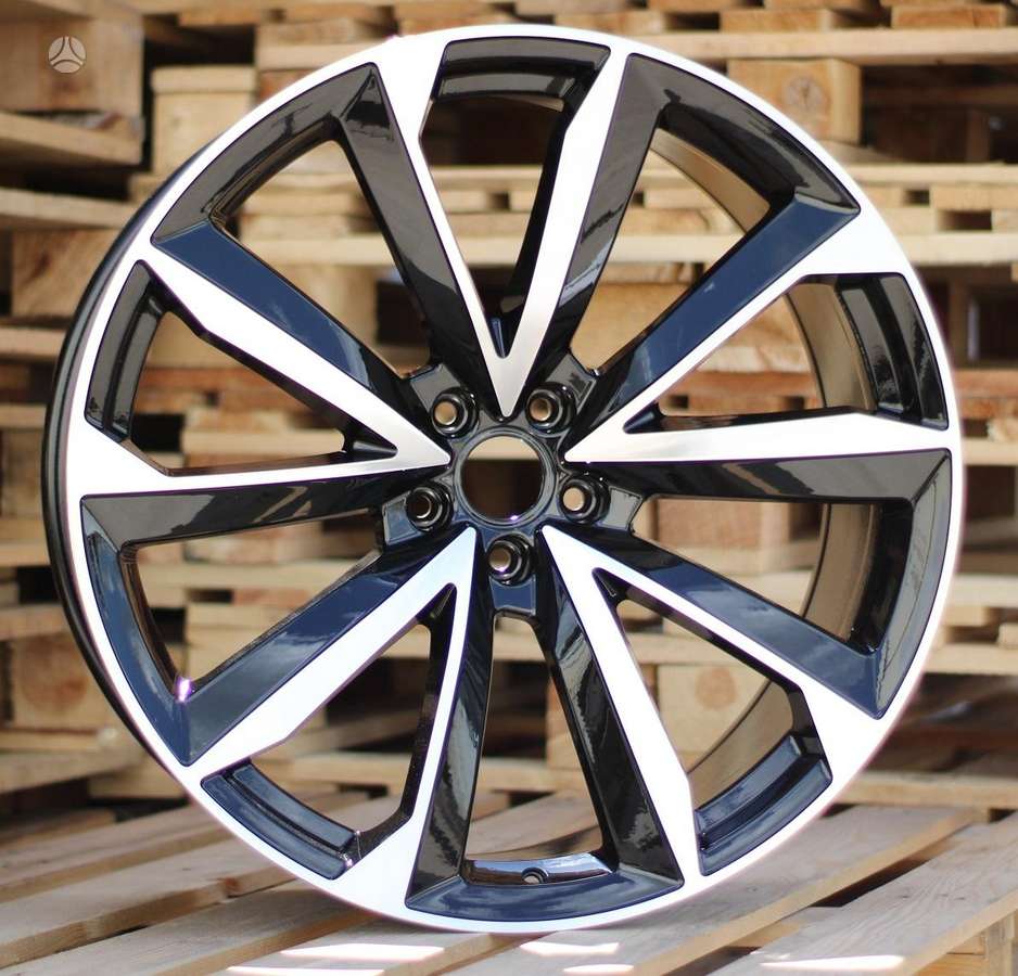 Audi SQ7/SQ8 style, light alloy, R22