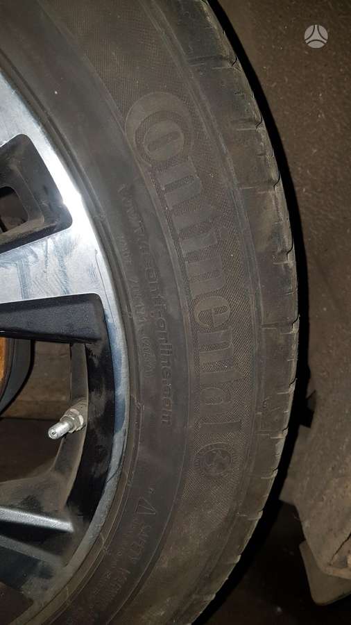 Continental Contipremiumcontact2, vasarinės 215/55 R19