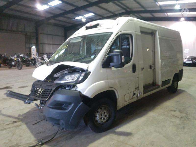 Peugeot Boxer, cargo vans