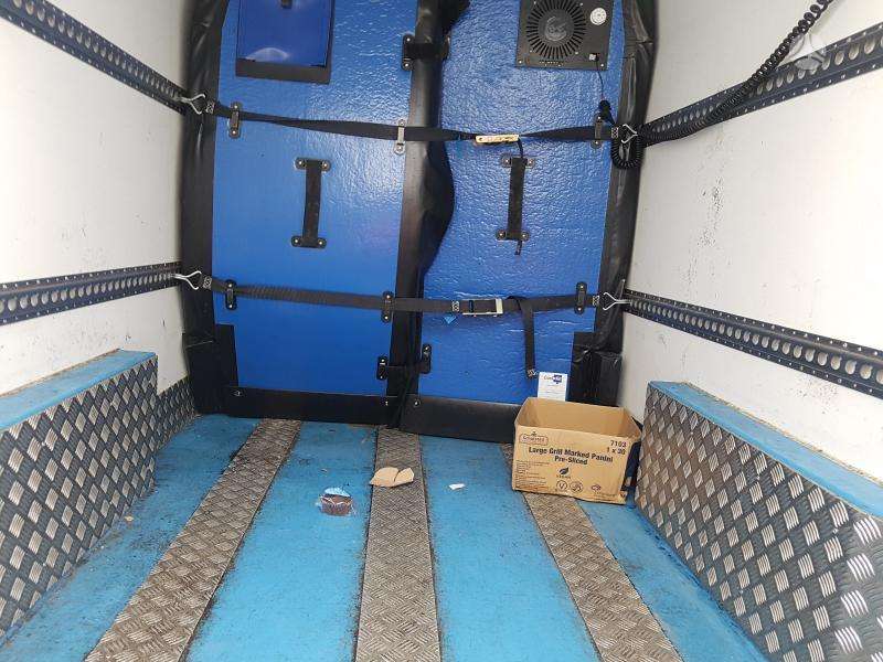 Peugeot Boxer, cargo vans
