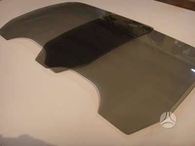 Chevrolet Tahoe windows