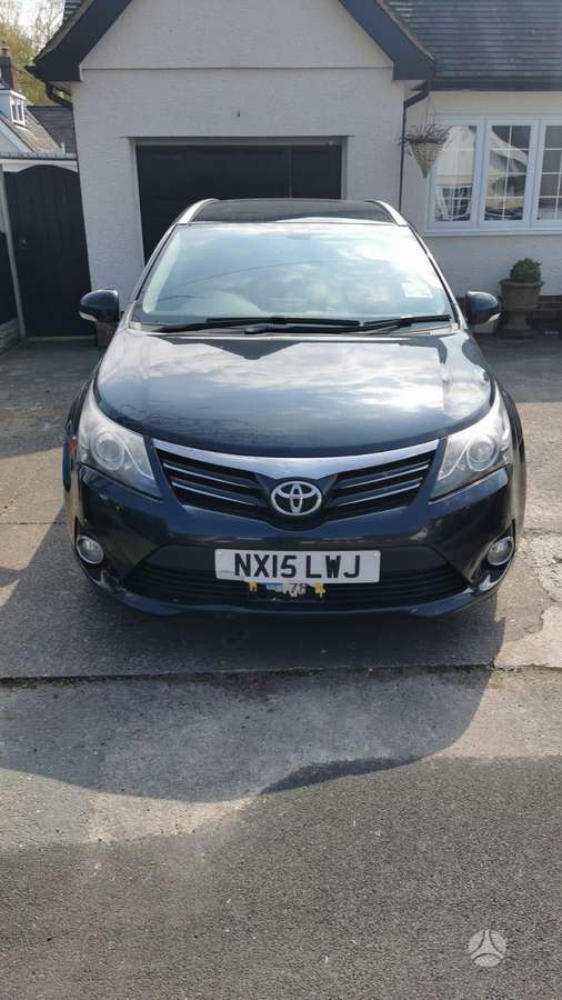 Toyota Avensis dalimis. Dalimis