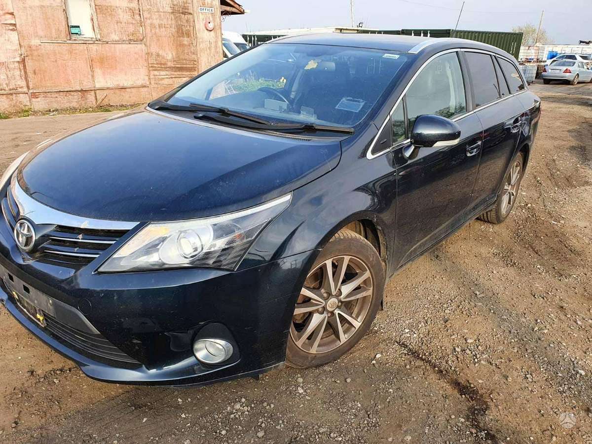 Toyota Avensis dalimis. Dalimis