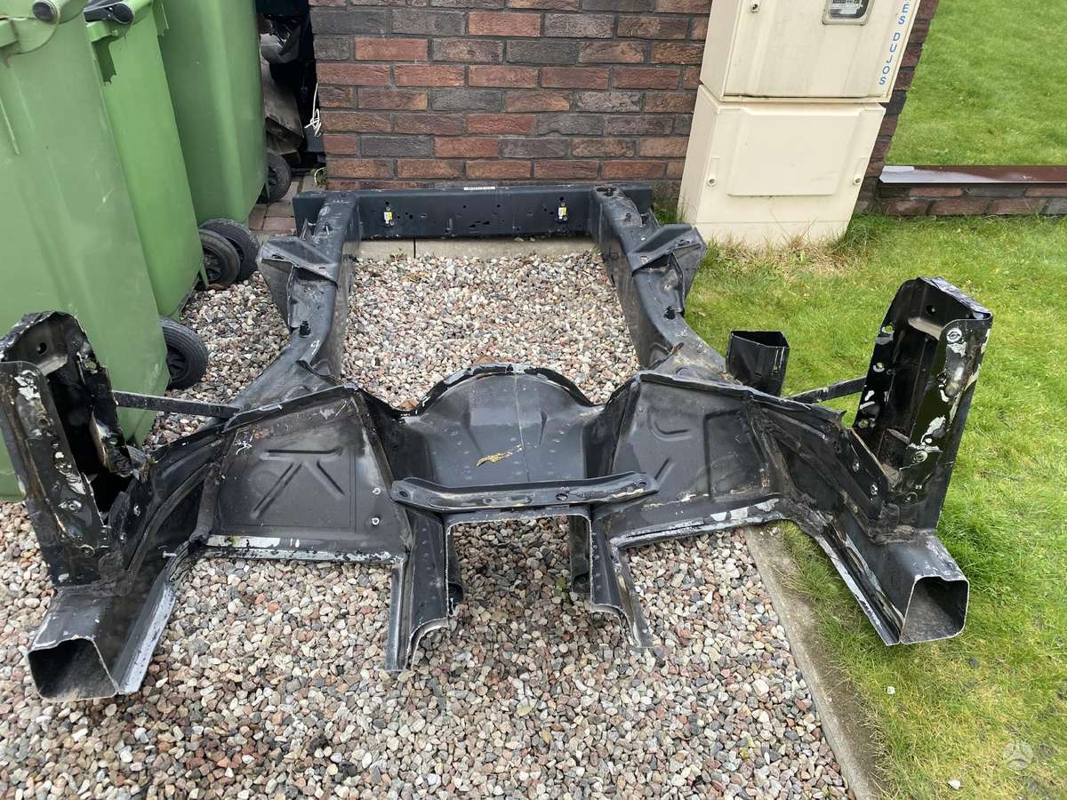 Chevrolet Corvette, 6CYA, kėbulo dalys