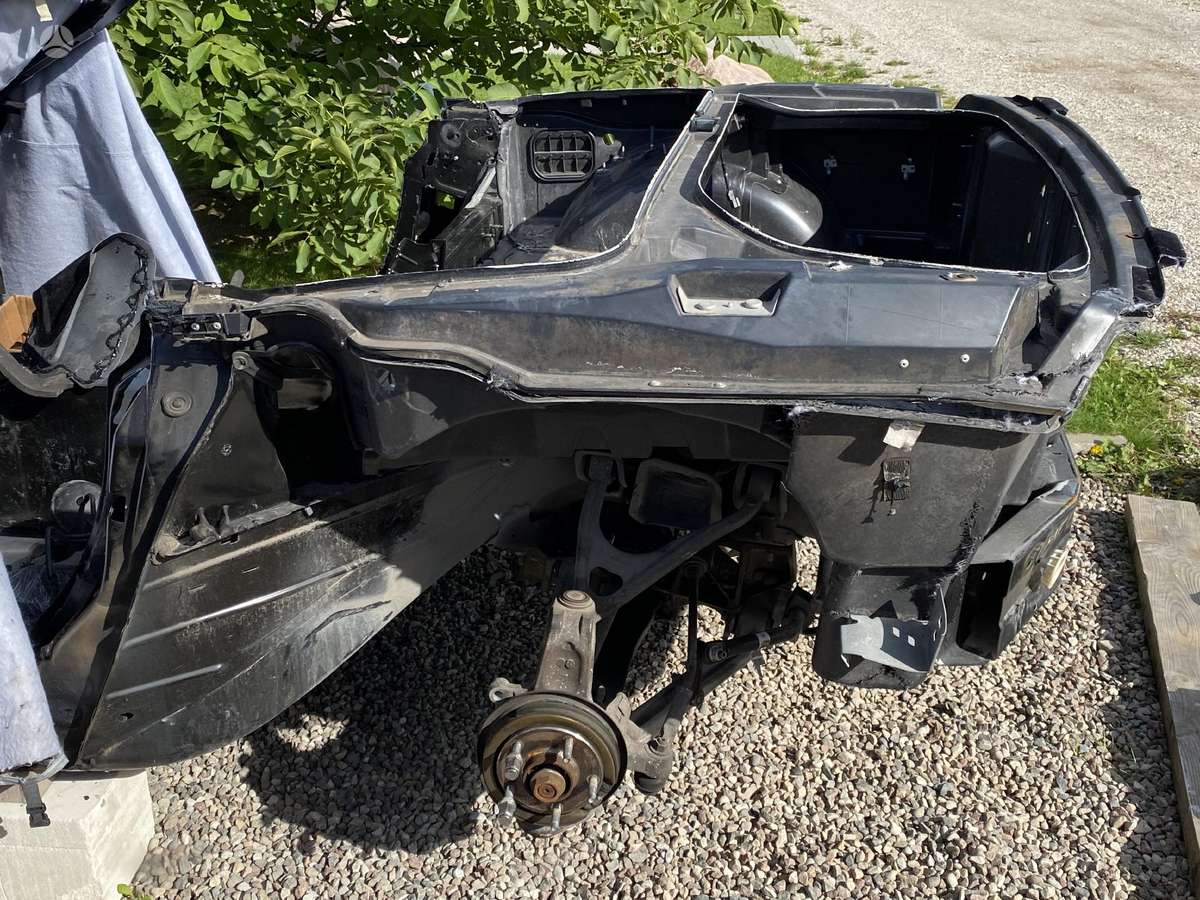 Chevrolet Corvette, 6CYA, kėbulo dalys