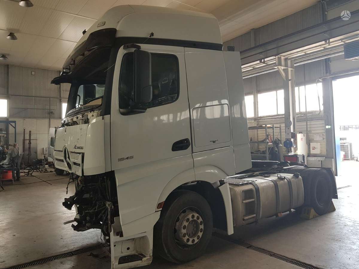 Mercedes-Benz Actros, тягачи