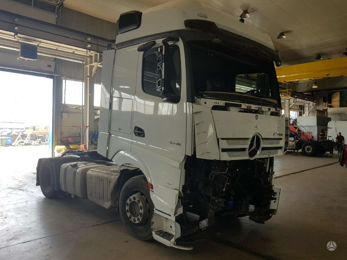 Mercedes-Benz Actros, тягачи