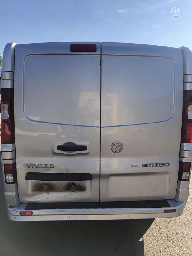 Opel VIVARO, preču