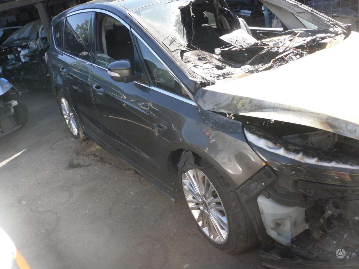 Ford S-MAX for parts
