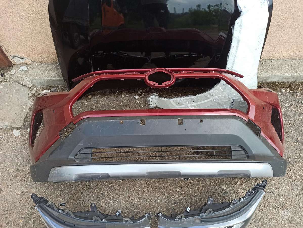 Toyota RAV4 kėbulo dalys