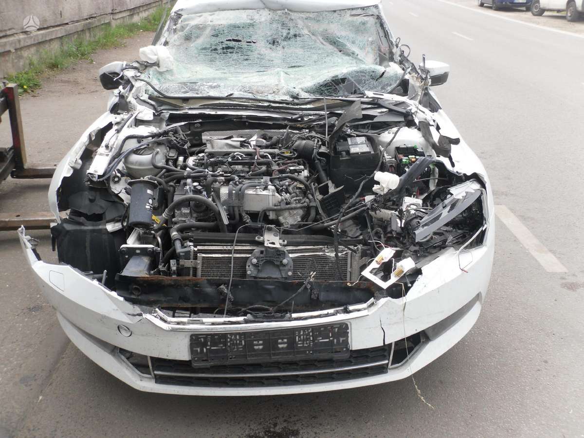 Skoda Superb for parts