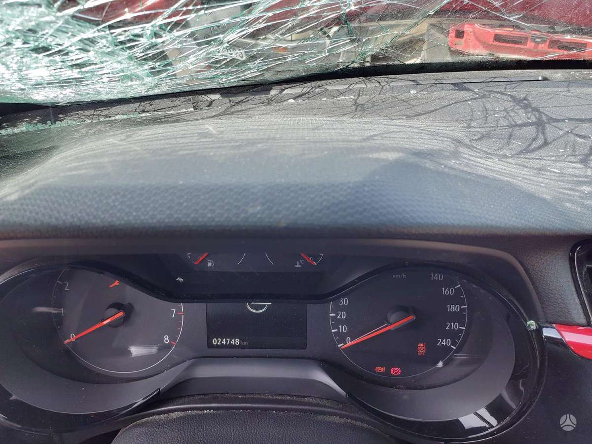 Opel Corsa по частям